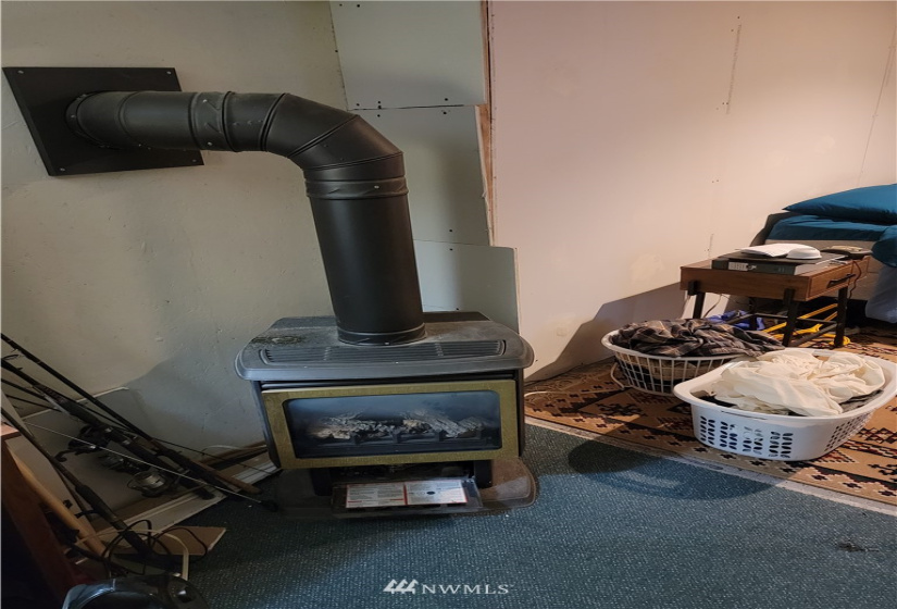 5752 Second, Ferndale, Washington 98248, 3 Bedrooms Bedrooms, ,1 BathroomBathrooms,Residential,For Sale,Second,NWM1862545
