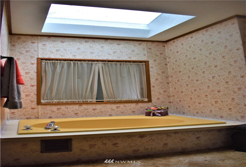 2500 370th, Federal Way, Washington 98003, 2 Bedrooms Bedrooms, ,2 BathroomsBathrooms,Manufactured In Park,For Sale,370th,NWM1855092