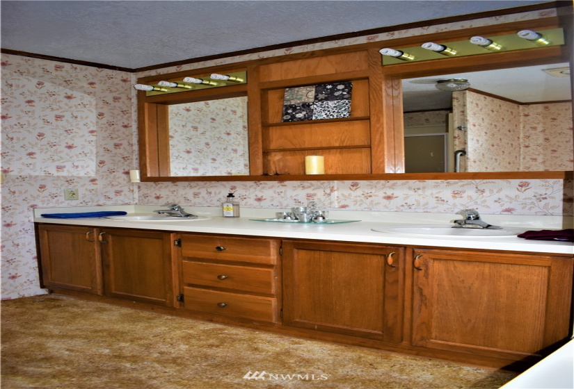 2500 370th, Federal Way, Washington 98003, 2 Bedrooms Bedrooms, ,2 BathroomsBathrooms,Manufactured In Park,For Sale,370th,NWM1855092