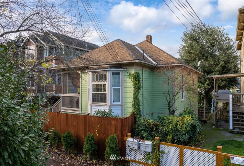 129 21st, Seattle, Washington 98112, ,Residential Income,For Sale,21st,NWM1862491