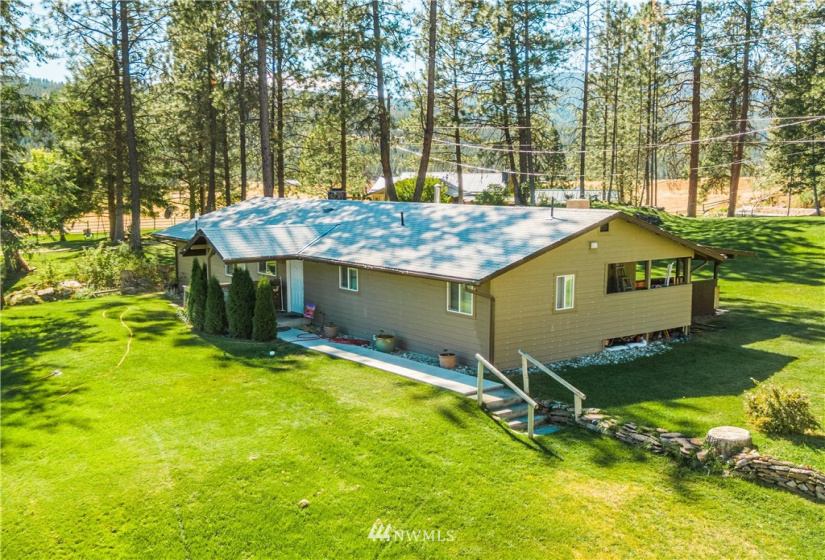 39 Cape LaBelle, Tonasket, Washington 98855, 3 Bedrooms Bedrooms, ,2 BathroomsBathrooms,Residential,For Sale,Cape LaBelle,NWM1860779