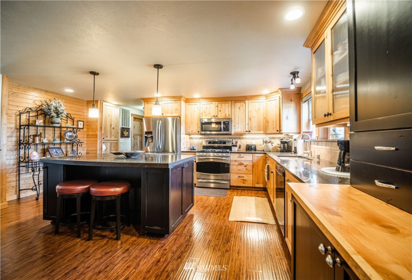 39 Cape LaBelle, Tonasket, Washington 98855, 3 Bedrooms Bedrooms, ,2 BathroomsBathrooms,Residential,For Sale,Cape LaBelle,NWM1860779