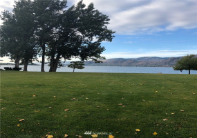 101 Veranda, Oroville, Washington 98844, ,Land,For Sale,Veranda Beach Planned Development,Veranda,NWM1863013