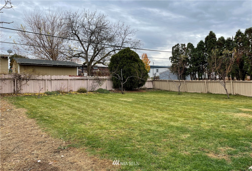 2041 Crestmont, Moses Lake, Washington 98837, 4 Bedrooms Bedrooms, ,1 BathroomBathrooms,Residential,For Sale,Montlake Add #1,Crestmont,NWM1862904