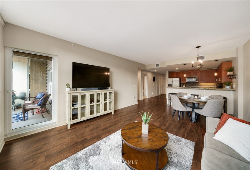 1515 Dock, Tacoma, Washington 98402, 1 Bedroom Bedrooms, ,1 BathroomBathrooms,Residential,For Sale,The Esplanade,Dock,NWM1861545