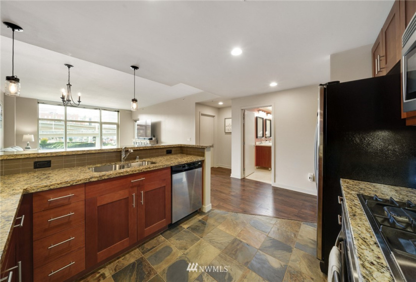 1515 Dock, Tacoma, Washington 98402, 1 Bedroom Bedrooms, ,1 BathroomBathrooms,Residential,For Sale,The Esplanade,Dock,NWM1861545