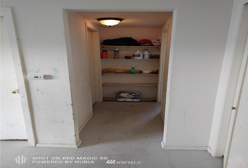608 Market, Aberdeen, Washington 98520, ,Residential Income,For Sale,Market,NWM1863914