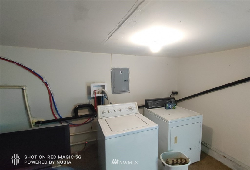 608 Market, Aberdeen, Washington 98520, ,Residential Income,For Sale,Market,NWM1863914