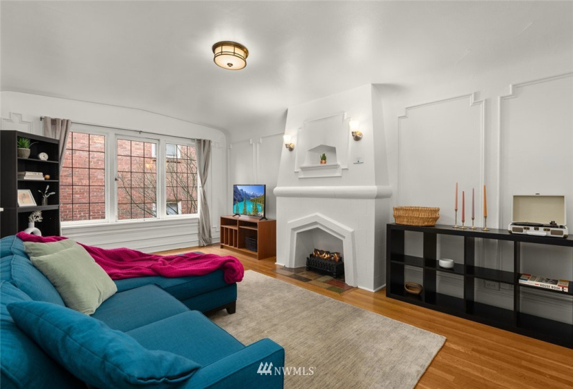 1101 17th, Seattle, Washington 98122, 1 Bedroom Bedrooms, ,1 BathroomBathrooms,Residential,For Sale,Mayfair Manor Condo,17th,NWM1863591