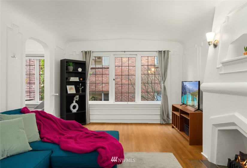 1101 17th, Seattle, Washington 98122, 1 Bedroom Bedrooms, ,1 BathroomBathrooms,Residential,For Sale,Mayfair Manor Condo,17th,NWM1863591