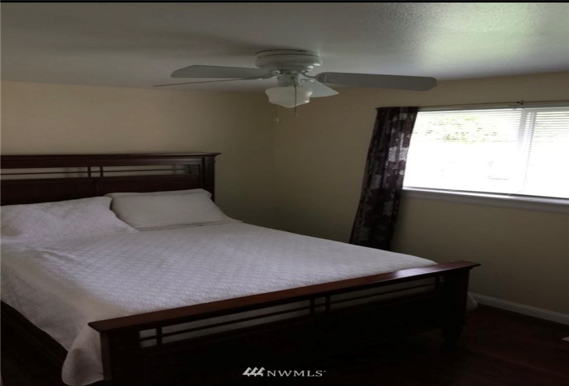 12320 Edgewood, Lakewood, Washington 98498, ,Residential Income,For Sale,Edgewood,NWM1863232