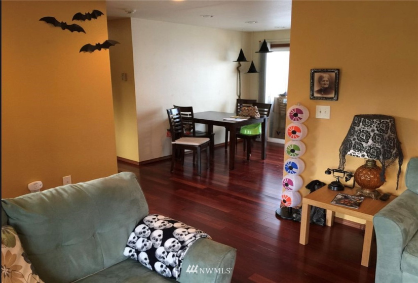 12320 Edgewood, Lakewood, Washington 98498, ,Residential Income,For Sale,Edgewood,NWM1863232
