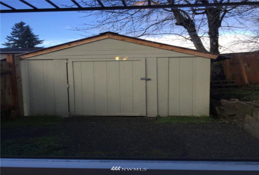 12320 Edgewood, Lakewood, Washington 98498, ,Residential Income,For Sale,Edgewood,NWM1863232