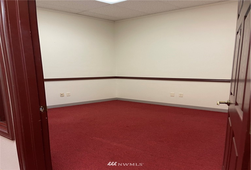 210 3rd Ave Suite A, Moses Lake, Washington 98837, 7 Bedrooms Bedrooms, ,Residential Lease,For Rent,3rd Ave Suite A,NWM1863815