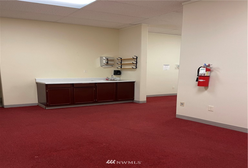 210 3rd Ave Suite A, Moses Lake, Washington 98837, 7 Bedrooms Bedrooms, ,Residential Lease,For Rent,3rd Ave Suite A,NWM1863815