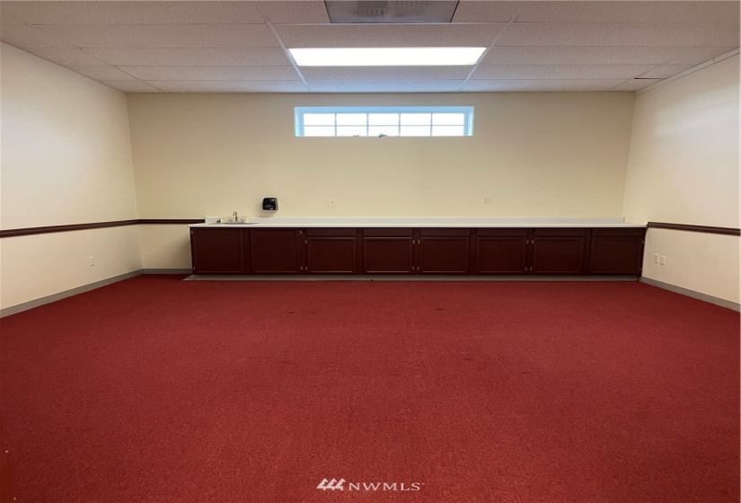 210 3rd Ave Suite A, Moses Lake, Washington 98837, 7 Bedrooms Bedrooms, ,Residential Lease,For Rent,3rd Ave Suite A,NWM1863815