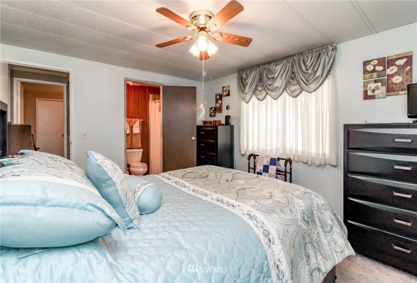 12525 112th, Puyallup, Washington 98374, 2 Bedrooms Bedrooms, ,1 BathroomBathrooms,Manufactured In Park,For Sale,112th,NWM1862661