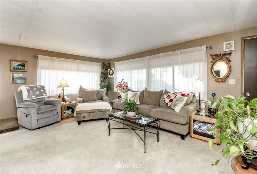 12525 112th, Puyallup, Washington 98374, 2 Bedrooms Bedrooms, ,1 BathroomBathrooms,Manufactured In Park,For Sale,112th,NWM1862661