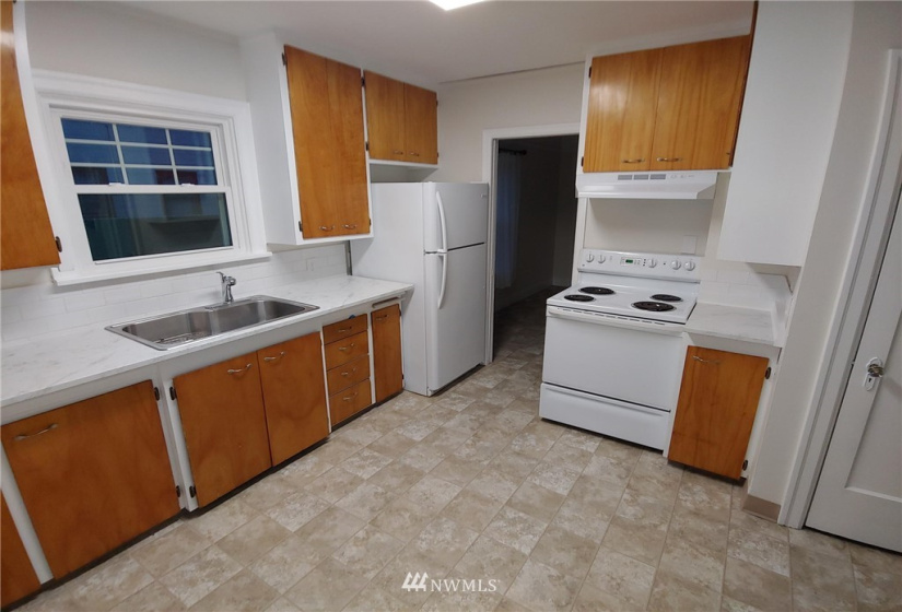 927 Meeker, Kent, Washington 98032, 3 Bedrooms Bedrooms, ,1 BathroomBathrooms,Residential,For Sale,Guibersons Add to Kent,Meeker,NWM1864387