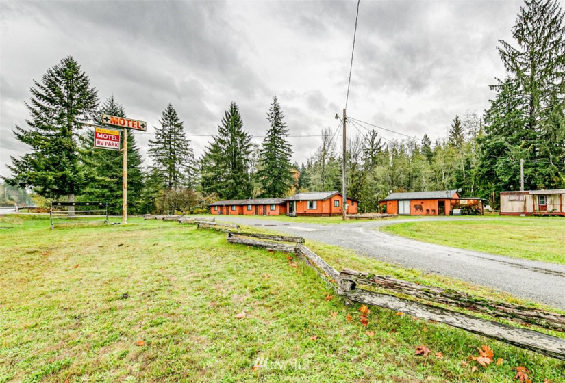 205860 Highway 101, Beaver, Washington 98305, ,Commercial Sale,For Sale,Highway 101,NWM1861839