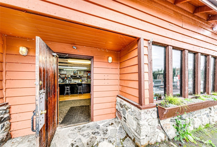 205860 Highway 101, Beaver, Washington 98305, ,Commercial Sale,For Sale,Highway 101,NWM1861839