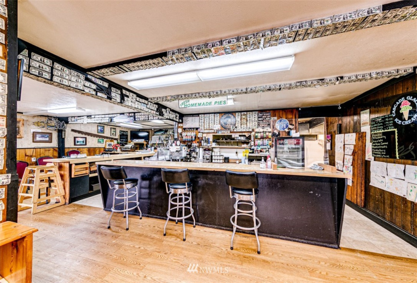 205860 Highway 101, Beaver, Washington 98305, ,Commercial Sale,For Sale,Highway 101,NWM1861839