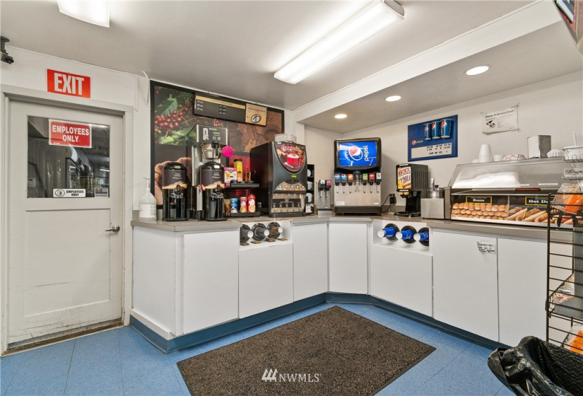1221 Rose Valley, Kelso, Washington 98626, ,Commercial Sale,For Sale,Rose Valley,NWM1864485