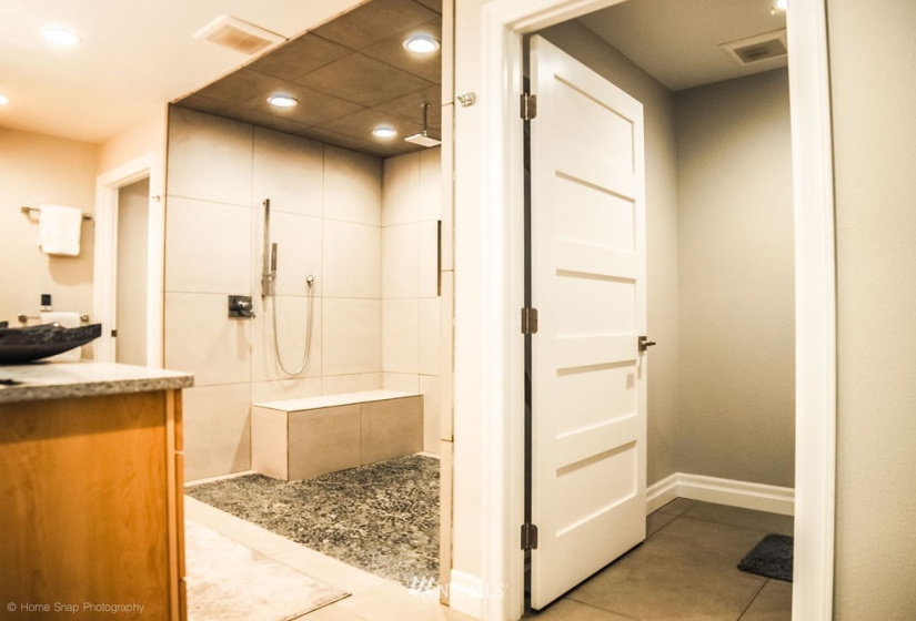 308 6th, Dayton, Washington 99328, 2 Bedrooms Bedrooms, ,2 BathroomsBathrooms,Residential,For Sale,6th,NWM1864201