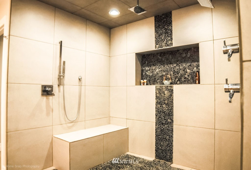 308 6th, Dayton, Washington 99328, 2 Bedrooms Bedrooms, ,2 BathroomsBathrooms,Residential,For Sale,6th,NWM1864201