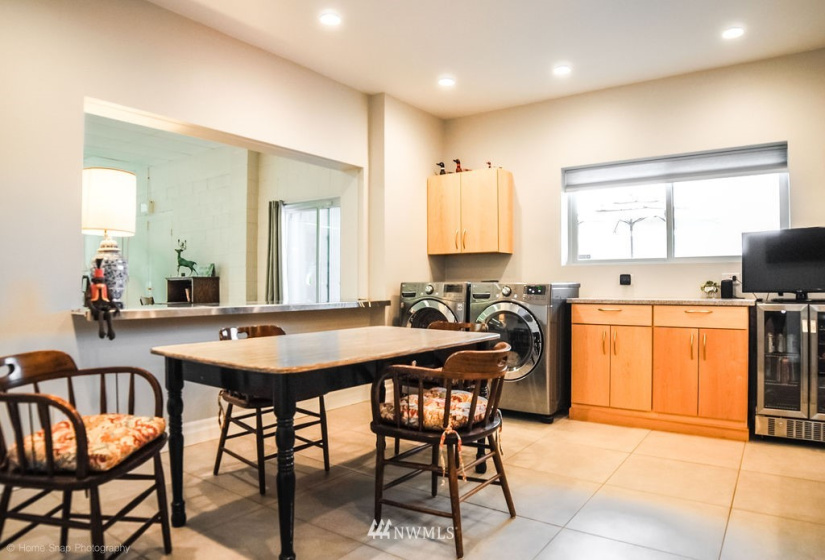308 6th, Dayton, Washington 99328, 2 Bedrooms Bedrooms, ,2 BathroomsBathrooms,Residential,For Sale,6th,NWM1864201