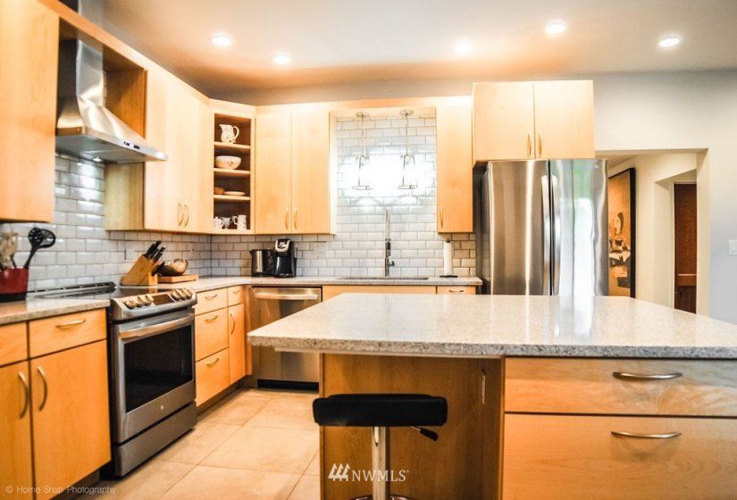 308 6th, Dayton, Washington 99328, 2 Bedrooms Bedrooms, ,2 BathroomsBathrooms,Residential,For Sale,6th,NWM1864201