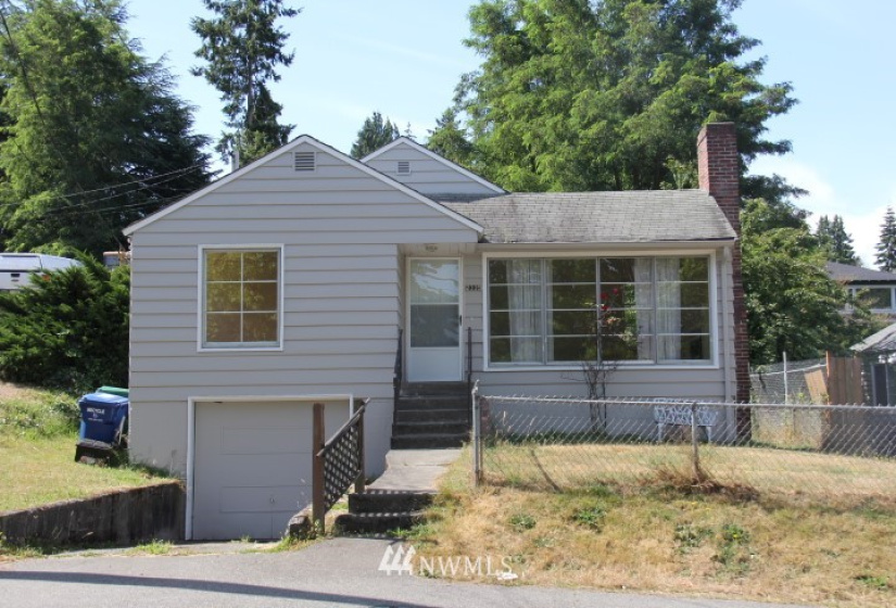 2335 95th St, Seattle, Washington 98115, 2 Bedrooms Bedrooms, ,1 BathroomBathrooms,Residential Lease,For Rent,Maple Leaf to Green Lake,95th St,NWM1864676