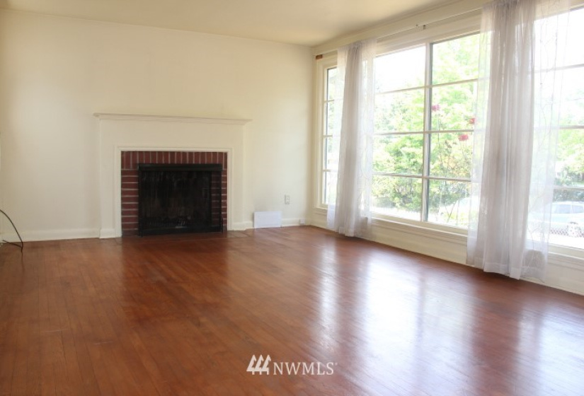 2335 95th St, Seattle, Washington 98115, 2 Bedrooms Bedrooms, ,1 BathroomBathrooms,Residential Lease,For Rent,Maple Leaf to Green Lake,95th St,NWM1864676