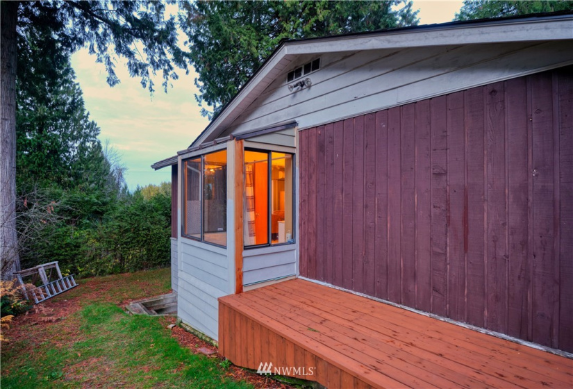 65 Calgary, Point Roberts, Washington 98281, 2 Bedrooms Bedrooms, ,2 BathroomsBathrooms,Residential,For Sale,Delta View No. 3,Calgary,NWM1859817