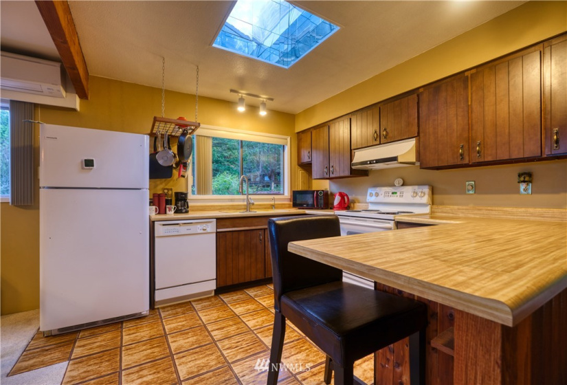 65 Calgary, Point Roberts, Washington 98281, 2 Bedrooms Bedrooms, ,2 BathroomsBathrooms,Residential,For Sale,Delta View No. 3,Calgary,NWM1859817