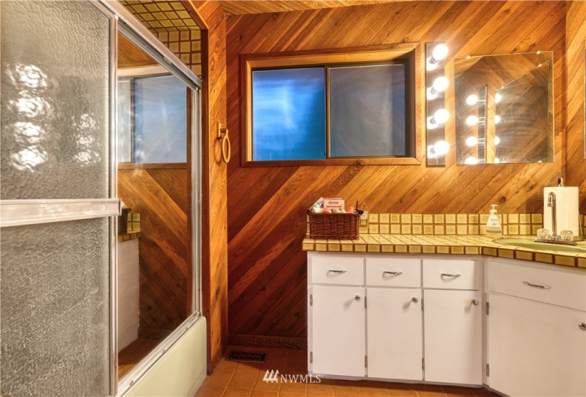 65 Calgary, Point Roberts, Washington 98281, 2 Bedrooms Bedrooms, ,2 BathroomsBathrooms,Residential,For Sale,Delta View No. 3,Calgary,NWM1859817