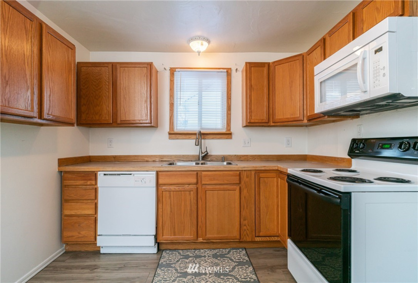 509 Palouse, Wenatchee, Washington 98801, 1 Bedroom Bedrooms, ,Residential,For Sale,Palouse,NWM1864707