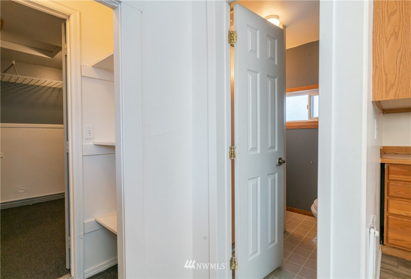 509 Palouse, Wenatchee, Washington 98801, 1 Bedroom Bedrooms, ,Residential,For Sale,Palouse,NWM1864707