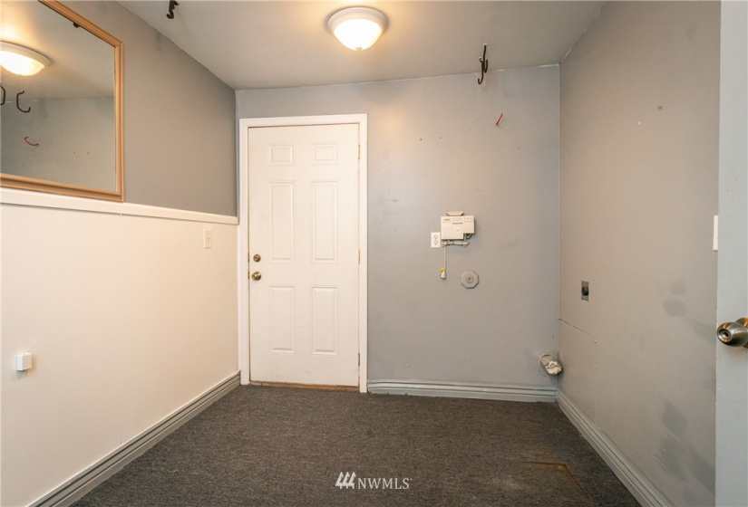 509 Palouse, Wenatchee, Washington 98801, 1 Bedroom Bedrooms, ,Residential,For Sale,Palouse,NWM1864707