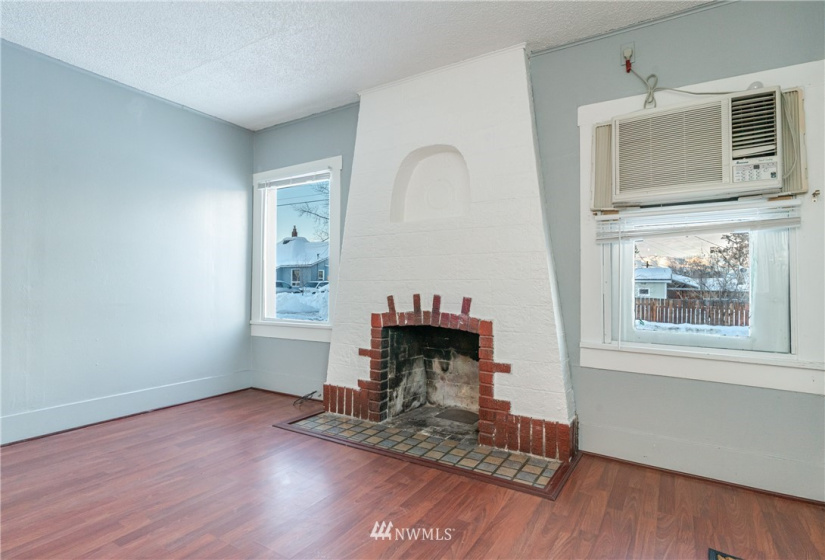 509 Palouse, Wenatchee, Washington 98801, 1 Bedroom Bedrooms, ,Residential,For Sale,Palouse,NWM1864707