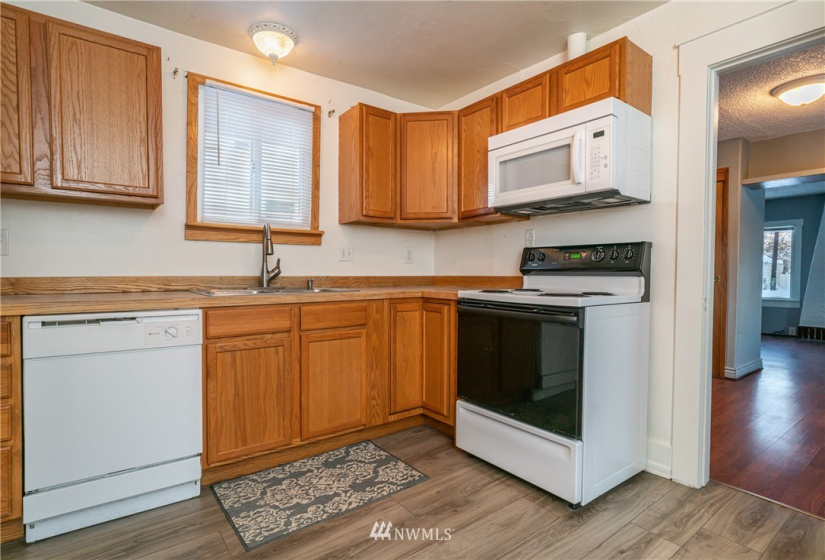 509 Palouse, Wenatchee, Washington 98801, 1 Bedroom Bedrooms, ,Residential,For Sale,Palouse,NWM1864707