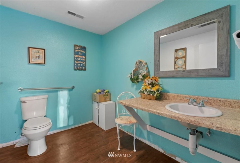 1700 Peace Portal, Blaine, Washington 98230, ,Commercial Sale,For Sale,Peace Portal,NWM1855085