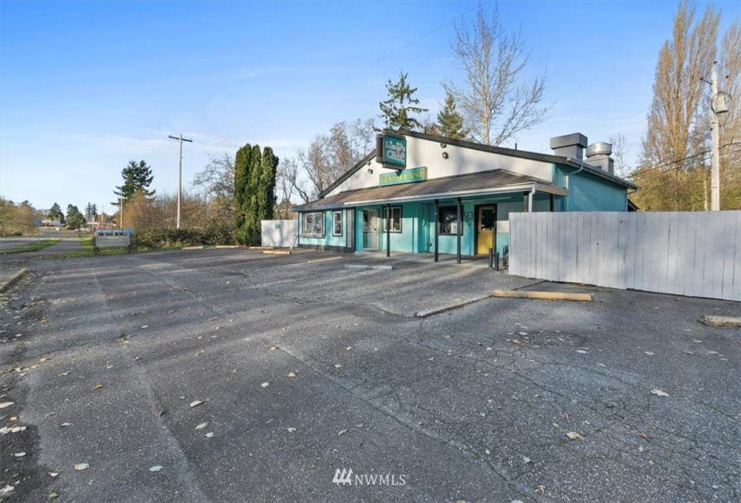 1700 Peace Portal, Blaine, Washington 98230, ,Commercial Sale,For Sale,Peace Portal,NWM1855085