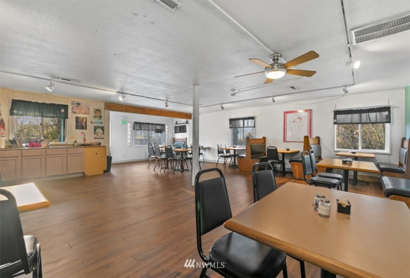 1700 Peace Portal, Blaine, Washington 98230, ,Commercial Sale,For Sale,Peace Portal,NWM1855085