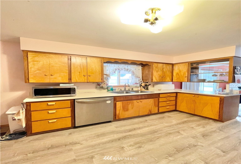 31576 A Highway 97, Tonasket, Washington 98855, 4 Bedrooms Bedrooms, ,1 BathroomBathrooms,Residential,For Sale,Highway 97,NWM1861261