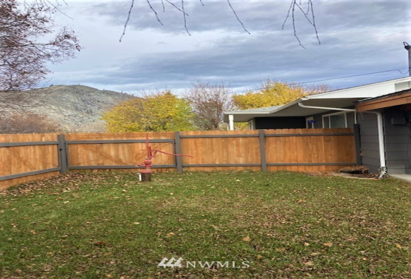 31576 A Highway 97, Tonasket, Washington 98855, 4 Bedrooms Bedrooms, ,1 BathroomBathrooms,Residential,For Sale,Highway 97,NWM1861261