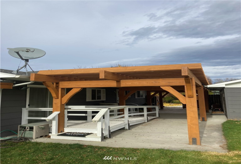 31576 A Highway 97, Tonasket, Washington 98855, 4 Bedrooms Bedrooms, ,1 BathroomBathrooms,Residential,For Sale,Highway 97,NWM1861261