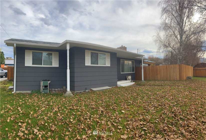 31576 A Highway 97, Tonasket, Washington 98855, 4 Bedrooms Bedrooms, ,1 BathroomBathrooms,Residential,For Sale,Highway 97,NWM1861261