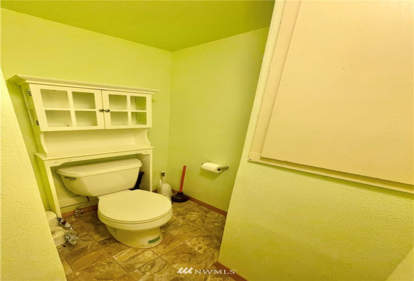 31576 A Highway 97, Tonasket, Washington 98855, 4 Bedrooms Bedrooms, ,1 BathroomBathrooms,Residential,For Sale,Highway 97,NWM1861261