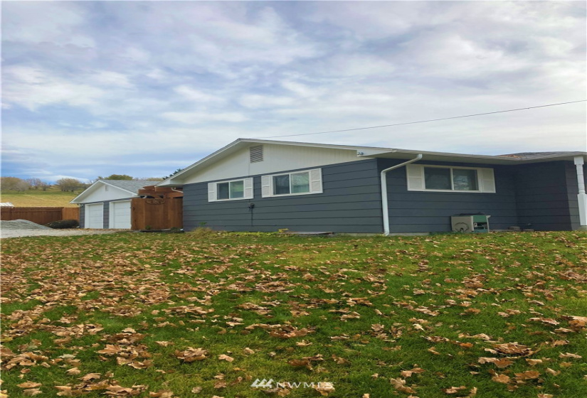 31576 A Highway 97, Tonasket, Washington 98855, 4 Bedrooms Bedrooms, ,1 BathroomBathrooms,Residential,For Sale,Highway 97,NWM1861261